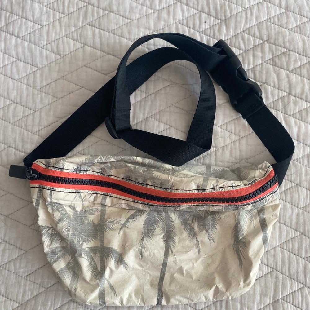 Aloha hip pack